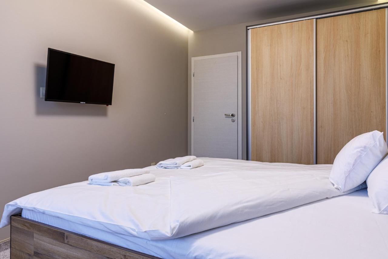 Баня Аква Ризорт Apartment Bagian luar foto