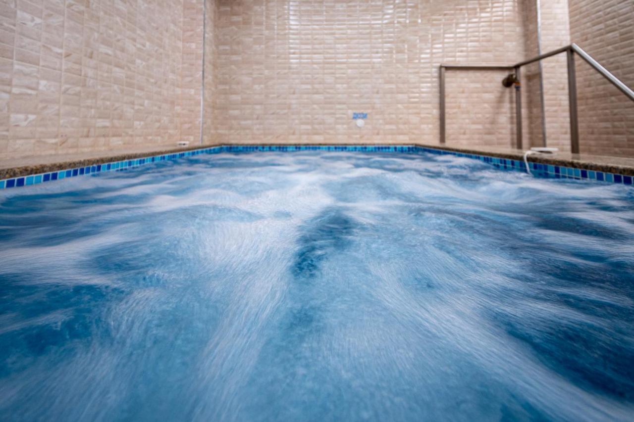 Баня Аква Ризорт Apartment Bagian luar foto