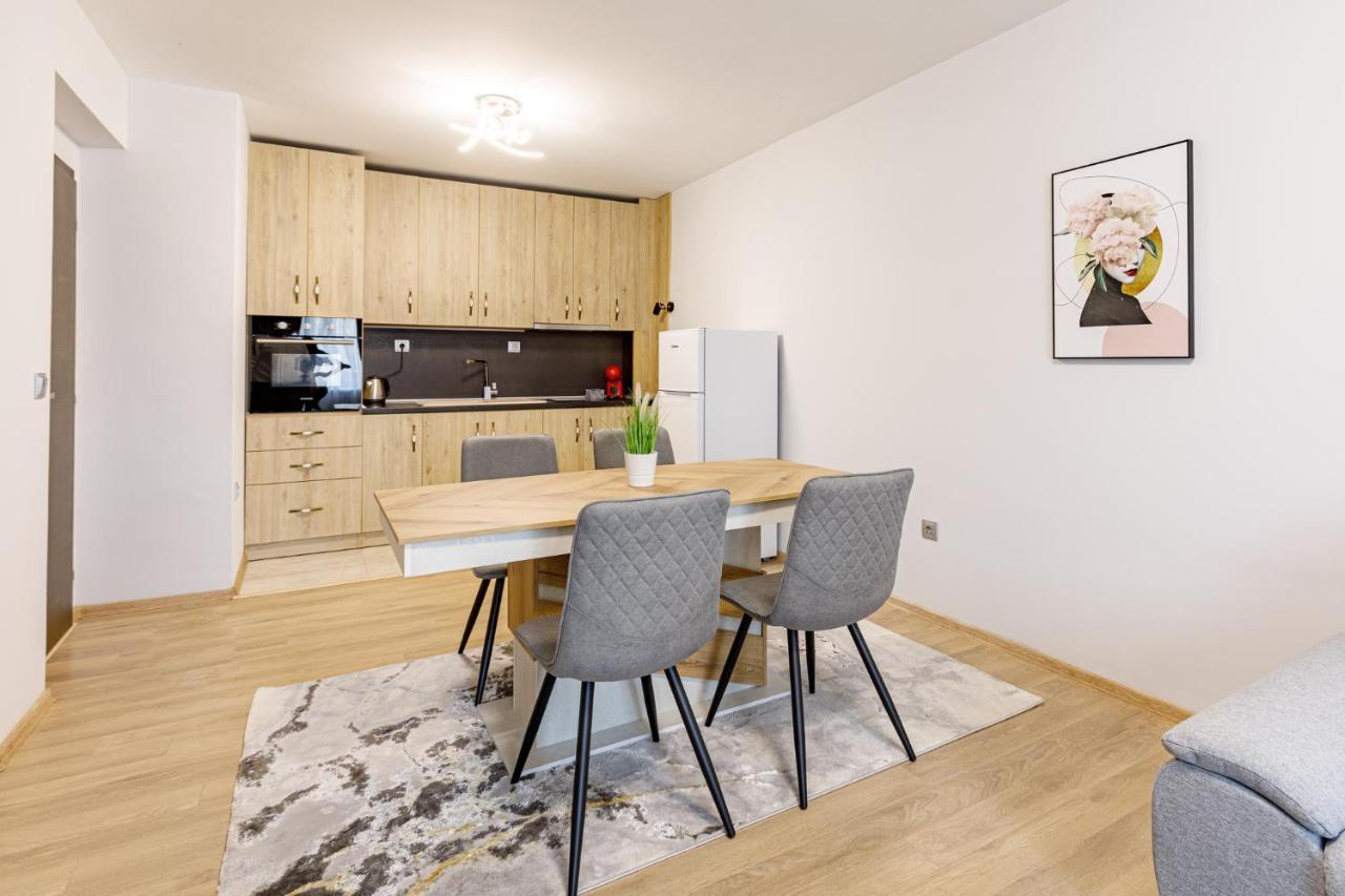 Баня Аква Ризорт Apartment Bagian luar foto